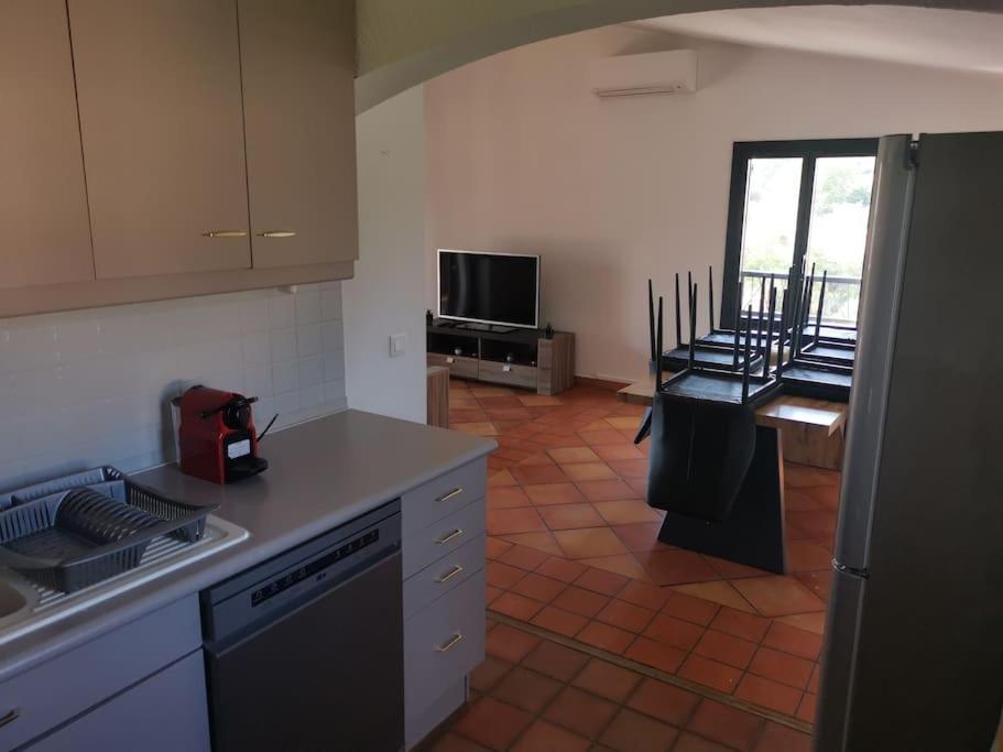 Haut De Villa Renovee En 2023 Saint-Maime Luaran gambar